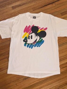 Vintage 90’s Mickey Mouse Disney T-Shirt
